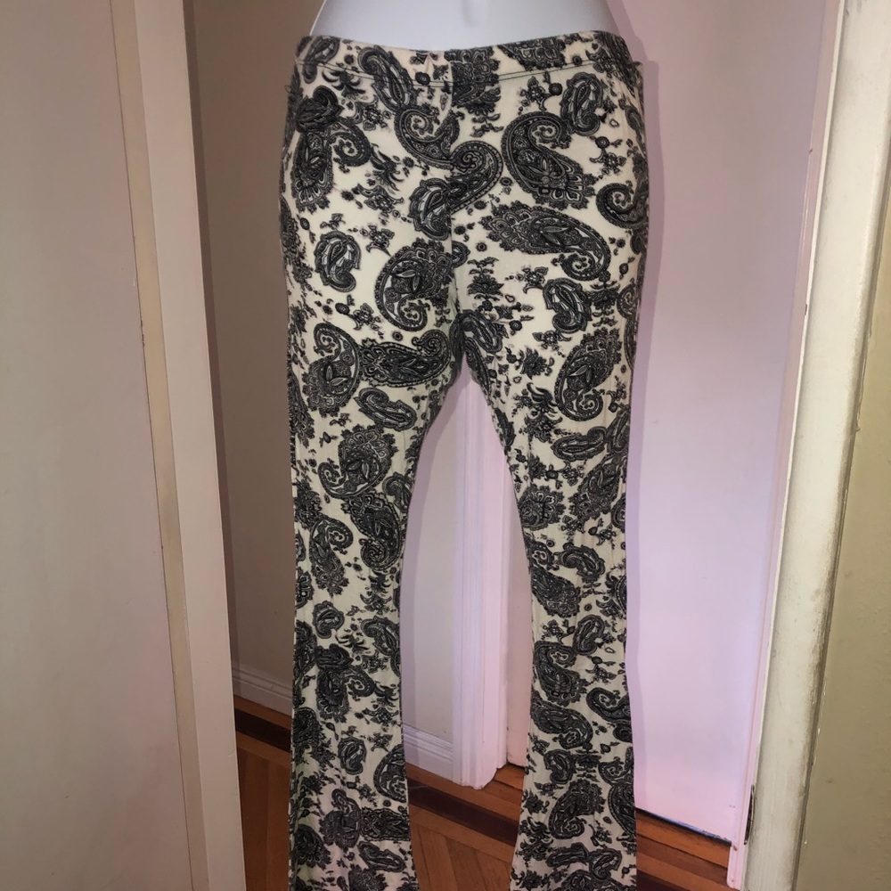 Cotton body fitting leggings